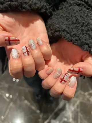 ネイル EmaNail天満橋店所属・EmaNail Risaのネイルデザイン