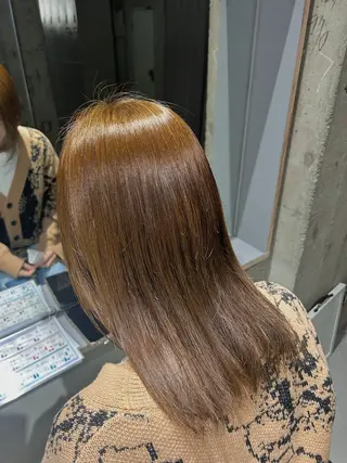 セミロング カラー 玉置 七海のヘアスタイル