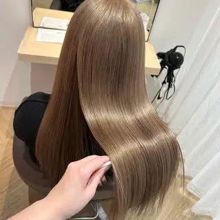 ロング カラー AVANCE.なかもず所属・砂野 真璃奈のヘアスタイル