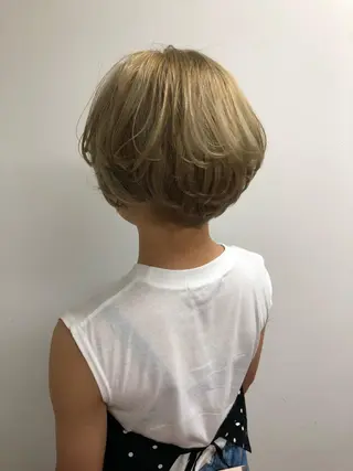 ショート カラー パーマ アライフ所属・牧田 真衣のヘアスタイル