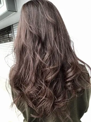 ロング カラー レイヤーカット匠 イソザキノリユキのヘアスタイル