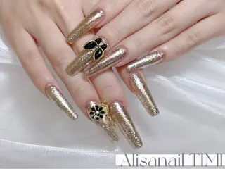 ネイル Alisa nail Timiのネイルデザイン