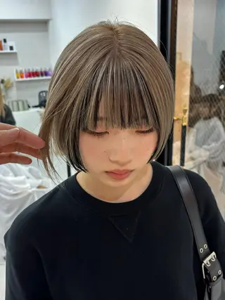 ミディアム カラー ULu. Manamiのヘアスタイル