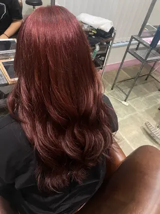 カラー 金井 歩美のヘアスタイル