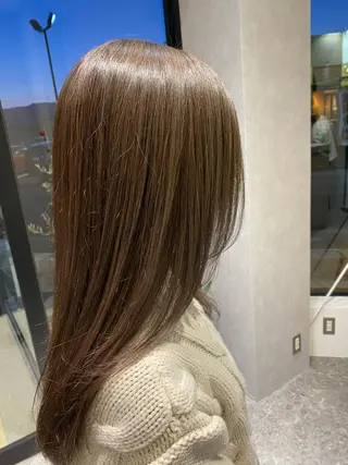 ロング ヤマグチ ナツキのヘアスタイル
