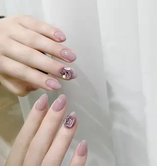 ネイル 相沢 さやかのネイルデザイン