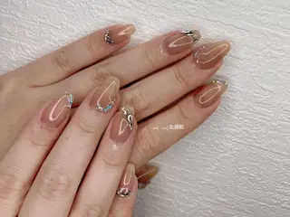 ミディアム ネイル 長さ出し専門 nynaのネイルデザイン