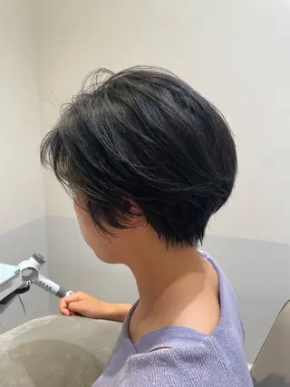 ショート Eleanor Ayaのヘアスタイル