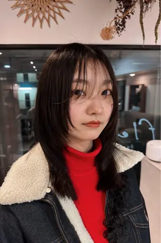 ミディアム saki/Insta fleur_sakiのヘアスタイル