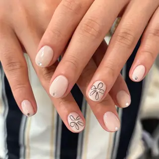 ネイル ナカエ🐈‍⬛ ／relownailのネイルデザイン