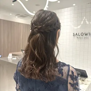 セミロング ヘアアレンジ 久力琴音''透明感 カラー''アレンジのヘアスタイル