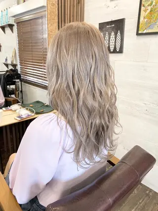 セミロング カラー プチプラ&ハイクオ リティ✰Lilly✰のヘアスタイル