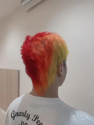 ショート カラー メンズ 店長ハイトーンカラー 柞山史奈のヘアスタイル