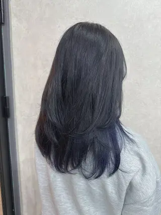 セミロング カラー AIRI layer cut hairのヘアスタイル