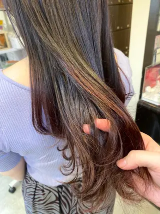 ロング 透け感ベージュ /ミハルのヘアスタイル