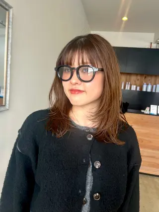 ミディアム plus HAIR いずみのヘアスタイル