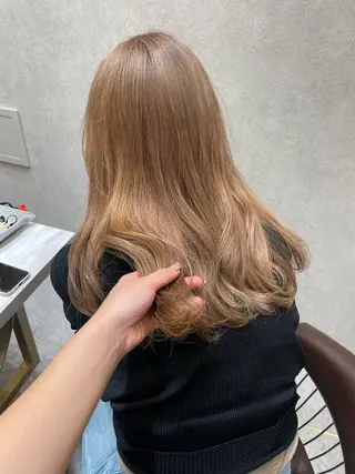 カラー rina／ベージュ ワンホン/韓国ヘアのヘアスタイル