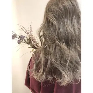 ロング カラー ヘアアレンジ シアーベージュニスト 🥣大石亜里紗のヘアスタイル