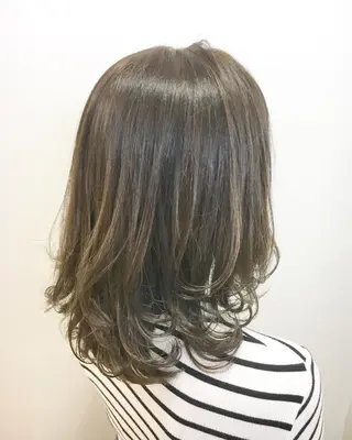ミディアム カラー 永井 大希のヘアスタイル