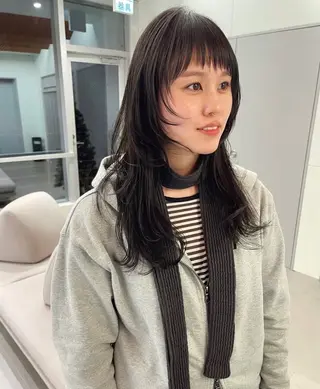 ロング 高発色ブリーチ/ ハイレイヤー🪽aiのヘアスタイル