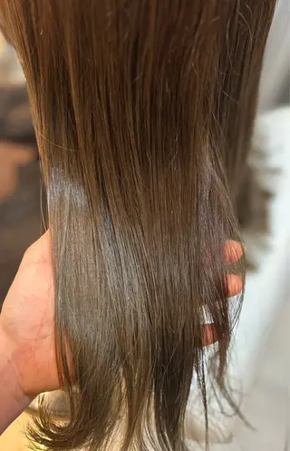 セミロング カラー 坂田 愛彩萌のヘアスタイル