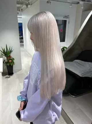 ロング ior北千住【イオール】所属・YU(ハイトーン/ ブリーチカラー)のヘアスタイル