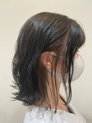 ミディアム カラー Amour なぐらのヘアスタイル