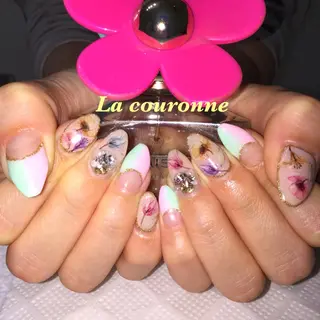 ネイル Lacouronne NATSUMIのネイルデザイン