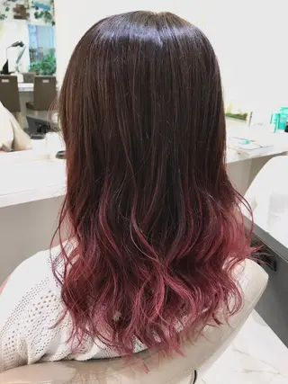 セミロング カラー 清藤 綾のヘアスタイル