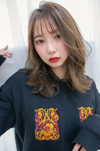 カラー セミロング ANGELICA 難波店のヘアスタイル