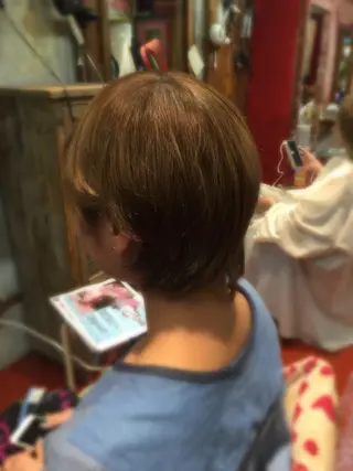 FÜRSTIN所属・西村髪質改善 ブリーチ縮毛矯正のヘアスタイル