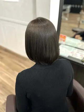 ショート Lisa /Zina 2ndのヘアスタイル