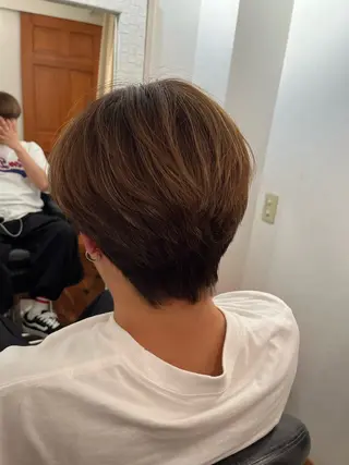 ショート カラー メンズ SUN所属・ボブカット／レイヤー ／白金台／小澤創のヘアスタイル