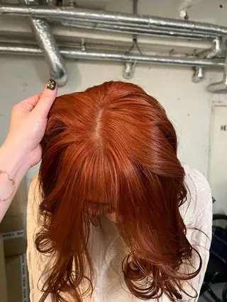 カラー 秋濱 佳穂のヘアスタイル