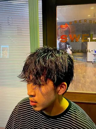 ミディアム SWELL  七隈四つ角店所属・SWELL アトムのヘアスタイル