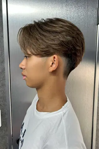 ショート カラー メンズ メンズ専門 スタイリスト前田雄輝のヘアスタイル
