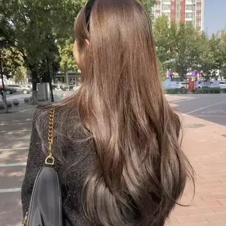 ロング レイヤー、美髪矯正 🌹韓国ヘア芹奈のヘアスタイル