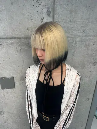 ミディアム カラー 👑高評価多数エク ステ×ハイトーン唯澄のヘアスタイル