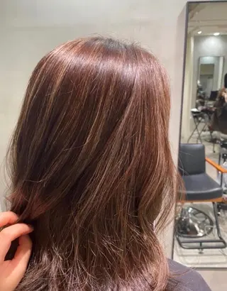 カラー 中山 琴葉のヘアスタイル