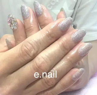 ネイル e.nail所属・和賀井 恵理のネイルデザイン