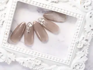 ネイル へぜリヒ ·もものネイルデザイン