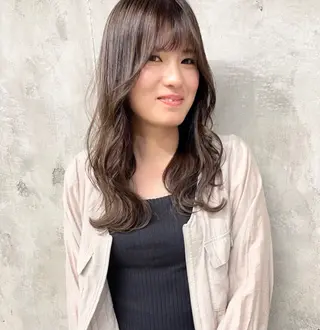 ミディアム GOBUN NO ROKU【ゴブンノロク】所属・住田悠紗/ トップカラーリストのヘアスタイル