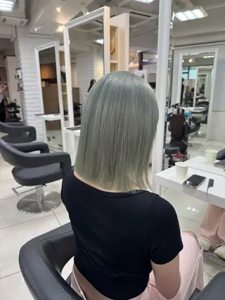ショート カラー K kasumiのヘアスタイル