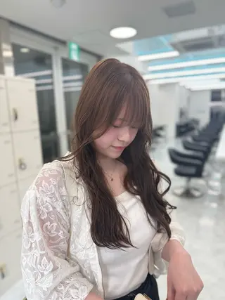 ロング カラー ヘアアレンジ ブリーチありなし🏹 淡色ヘア🤎藍斗のヘアスタイル