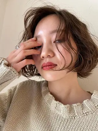 ショート カラー Cheri Cherie所属・井上 歩美のヘアスタイル