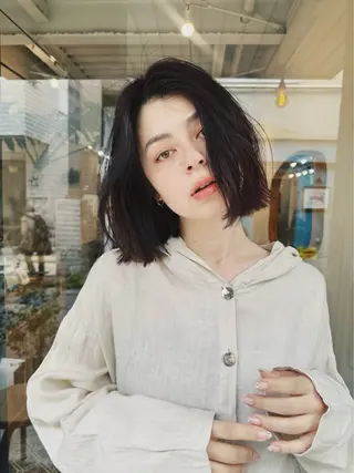 ミディアム モモセ ユメトのヘアスタイル