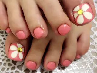 ネイル ラウバイマノマノ なかざとのネイルデザイン