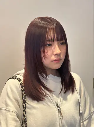 セミロング カラー ナチュラル大人っぽい スタイル　MAORIのヘアスタイル