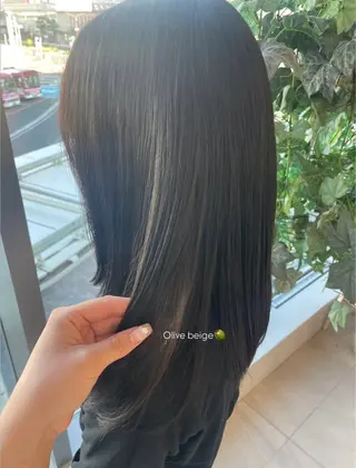 ミディアム 成清 歩生のヘアスタイル