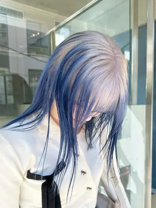 ミディアム カラー kai .のヘアスタイル